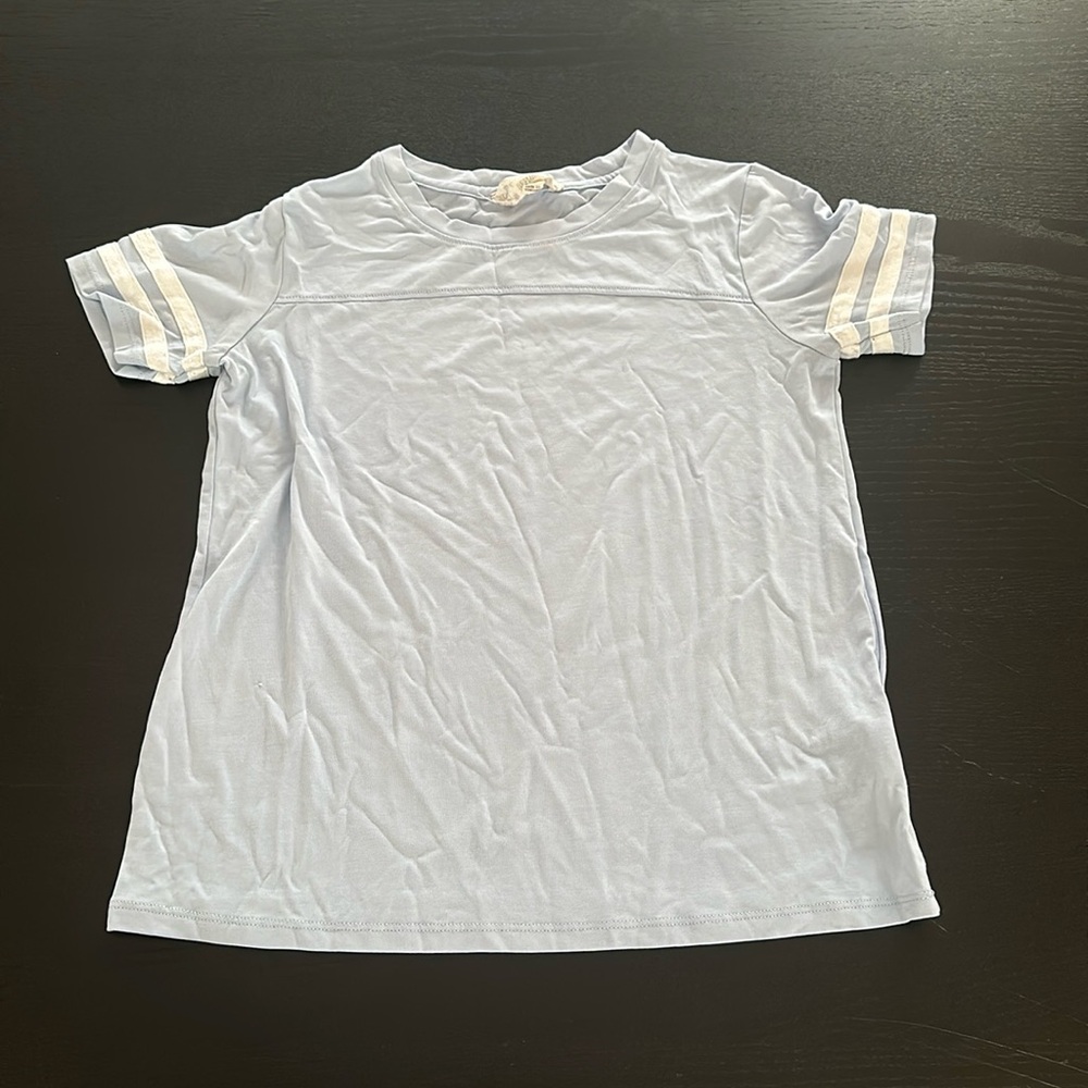 Blue and white striped women’s T-shirt size large.